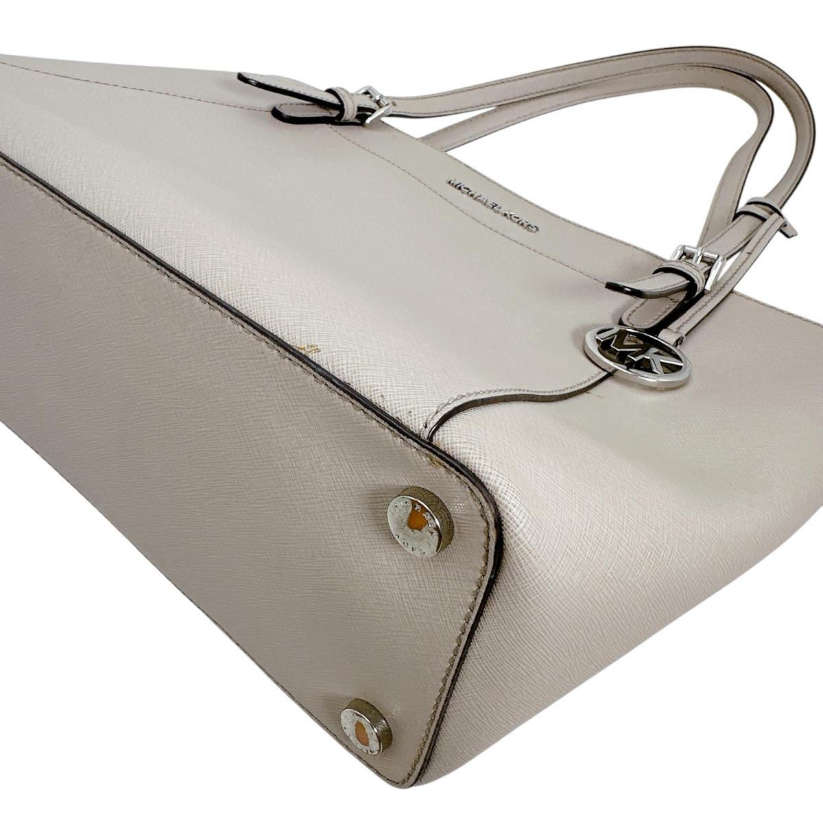 マイケルコース Michael Kors ハンドバッグ
トートバッグ シアラ A4対応 レザー 35F8SC6T9L グレー 【SS】
【中古】