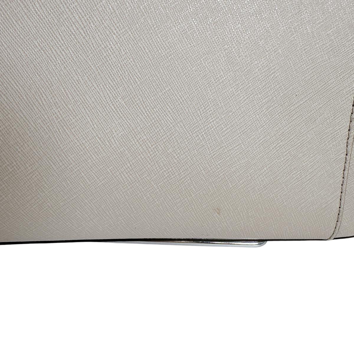 マイケルコース Michael Kors ハンドバッグ
トートバッグ シアラ A4対応 レザー 35F8SC6T9L グレー 【SS】
【中古】