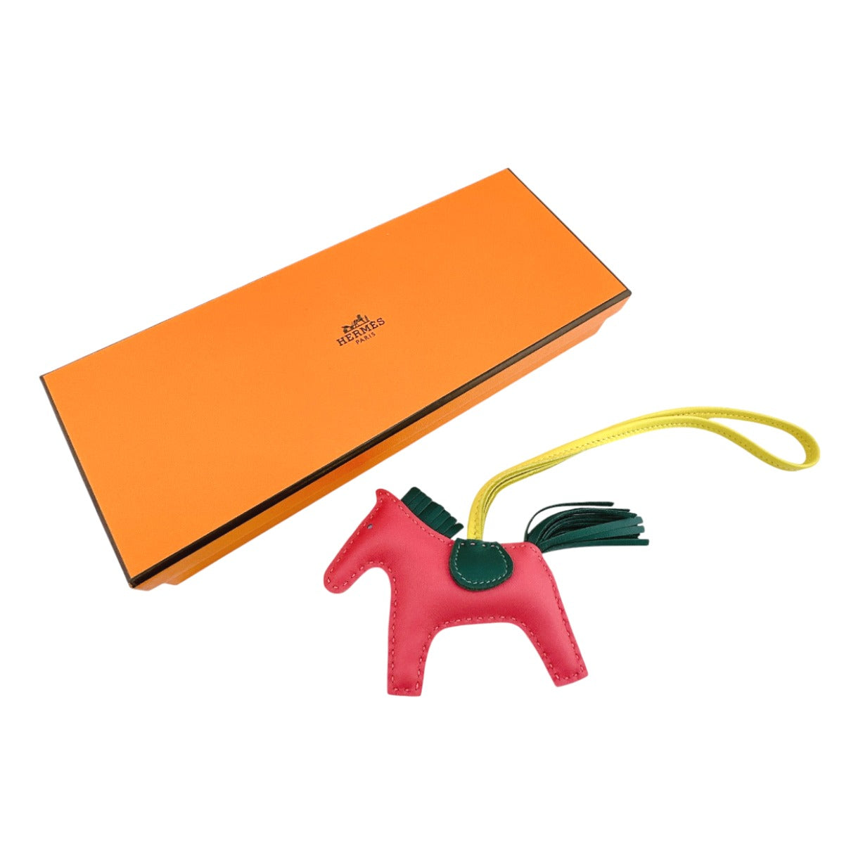 エルメス HERMES キーホルダー
バッグチャーム アニョーミロ ロデオMM ラムスキン ローズアザレ×マラカイト×スフレ×セレステ 【SS】
【中古】