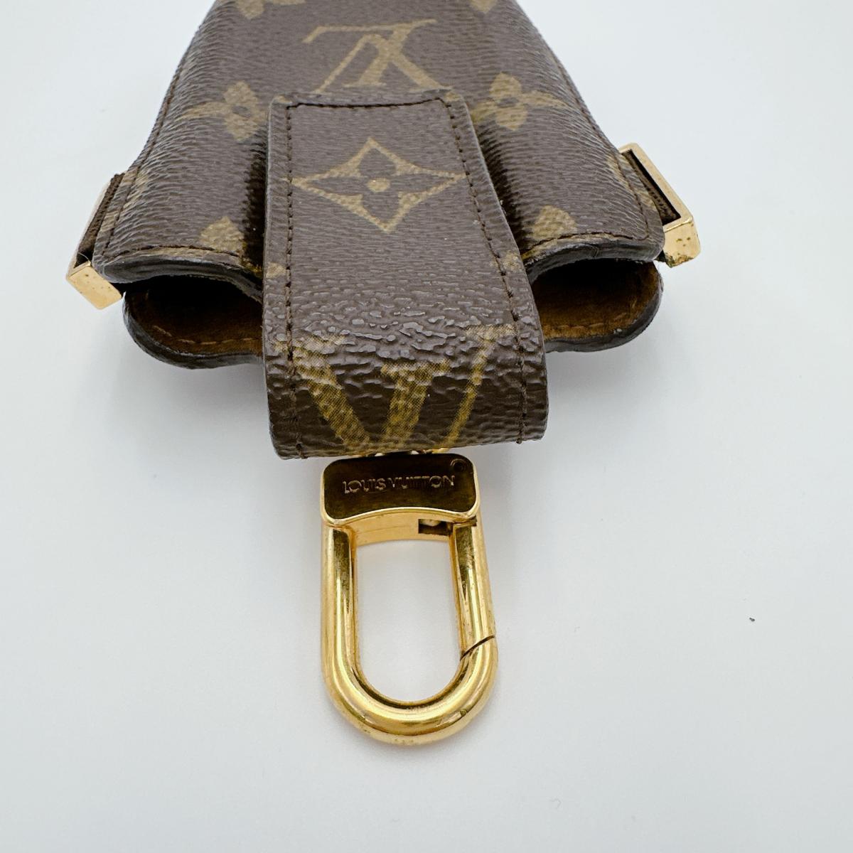 ルイヴィトン LOUIS VUITTON その他ファッション雑貨
携帯電話ケース モノグラム エテュイ・テレフォン インターナショナル モノグラムキャンバス M63064 LV
【SS】
【中古】