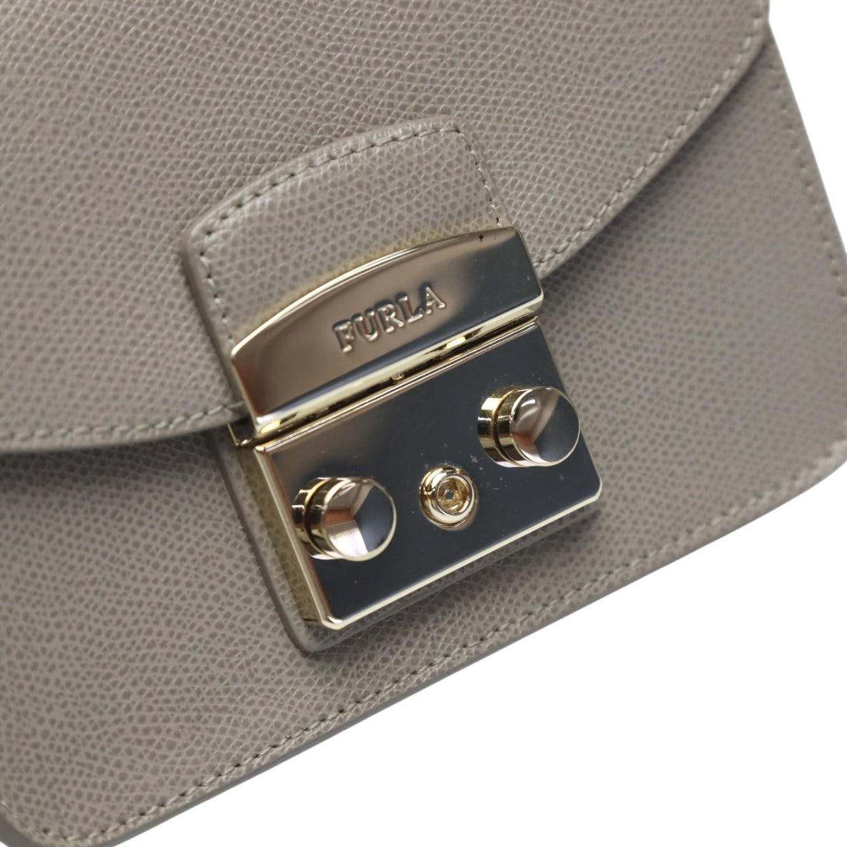 フルラ Furla ショルダーバッグ
チェーンショルダーバッグ ゴールド金具 メトロポリス レザー G6400/S2 グレージュ 【SS】
【中古】