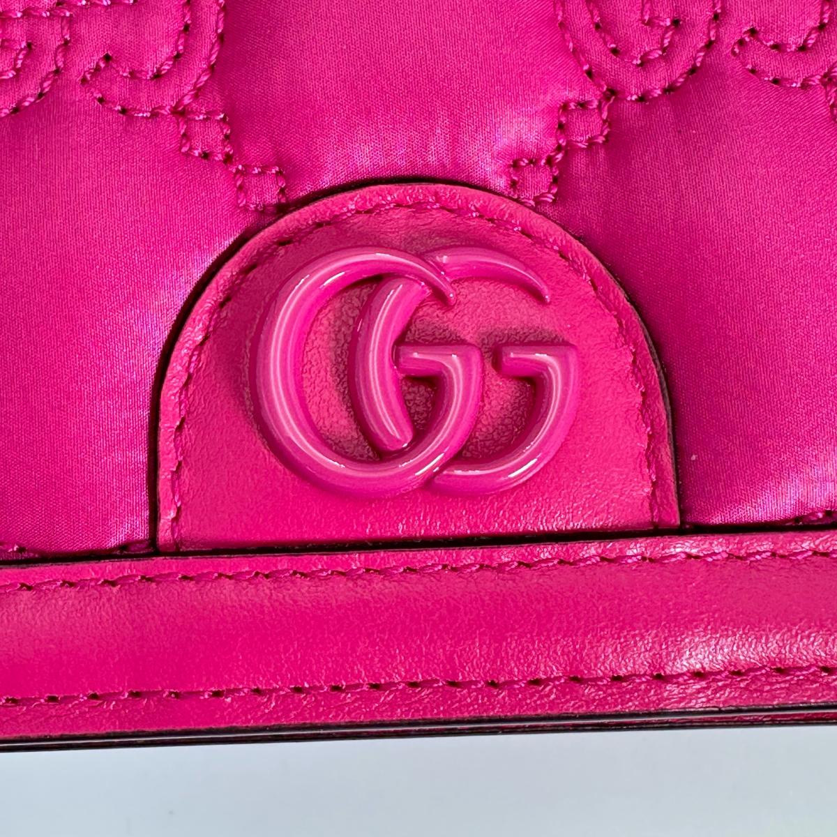 グッチ GUCCI ハンドバッグ
ハンドバック 2WAYバッグ GGミニマトラッセ ナイロン ピンク 【SS】
【中古】