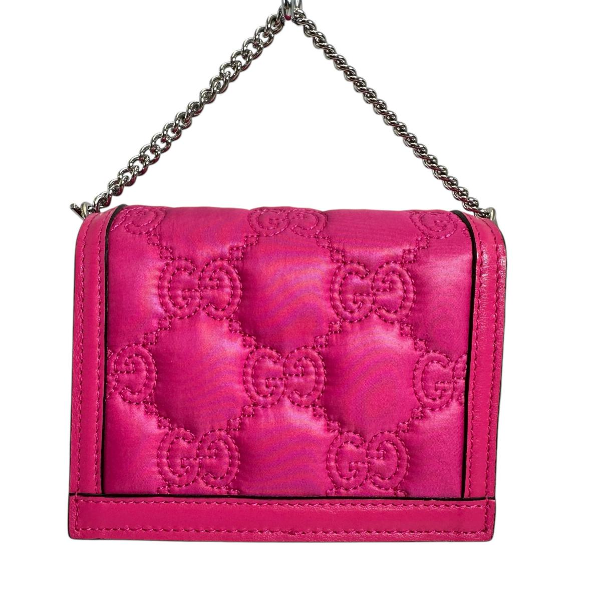 グッチ GUCCI ハンドバッグ
ハンドバック 2WAYバッグ GGミニマトラッセ ナイロン ピンク 【SS】
【中古】