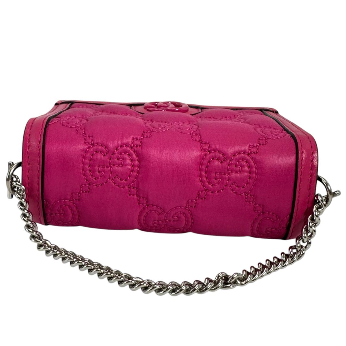 グッチ GUCCI ハンドバッグ
ハンドバック 2WAYバッグ GGミニマトラッセ ナイロン ピンク 【SS】
【中古】