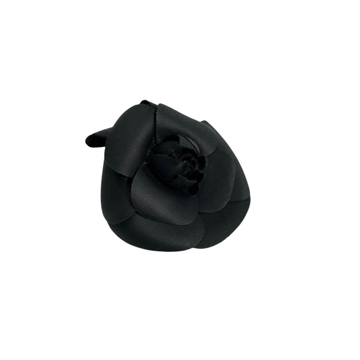 シャネル CHANEL ブローチ
コサージュ カメリア ブラック 【SS】
【中古】