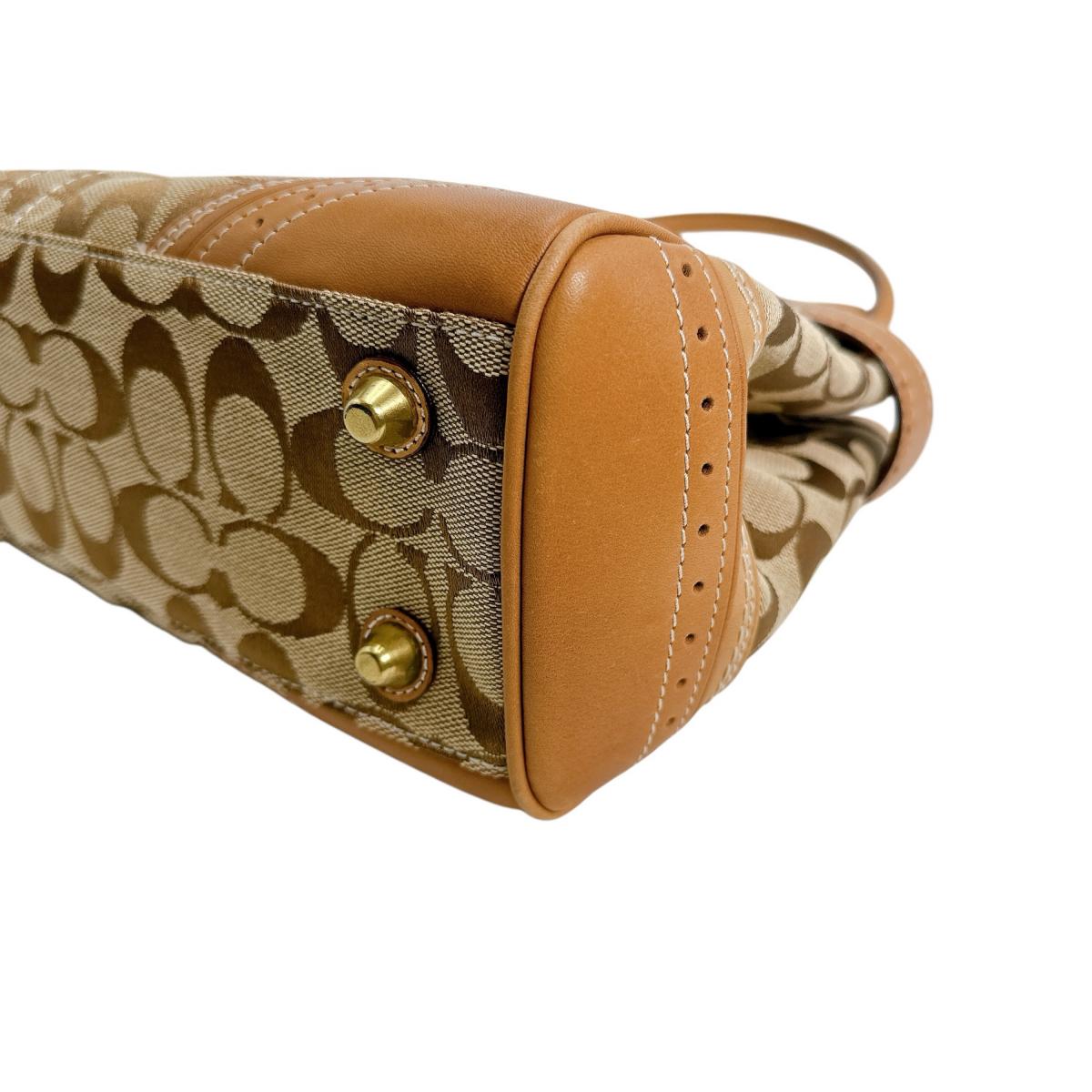 コーチ COACH ハンドバッグ
トートバッグ キャメル シグネクチャー キャンバス 10507 ブラウン 【SS】
【中古】