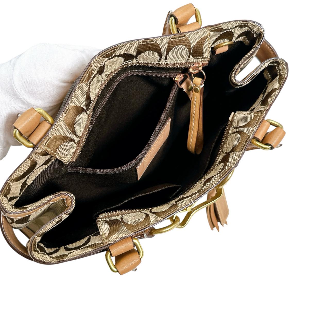 コーチ COACH ハンドバッグ
トートバッグ キャメル シグネクチャー キャンバス 10507 ブラウン 【SS】
【中古】
