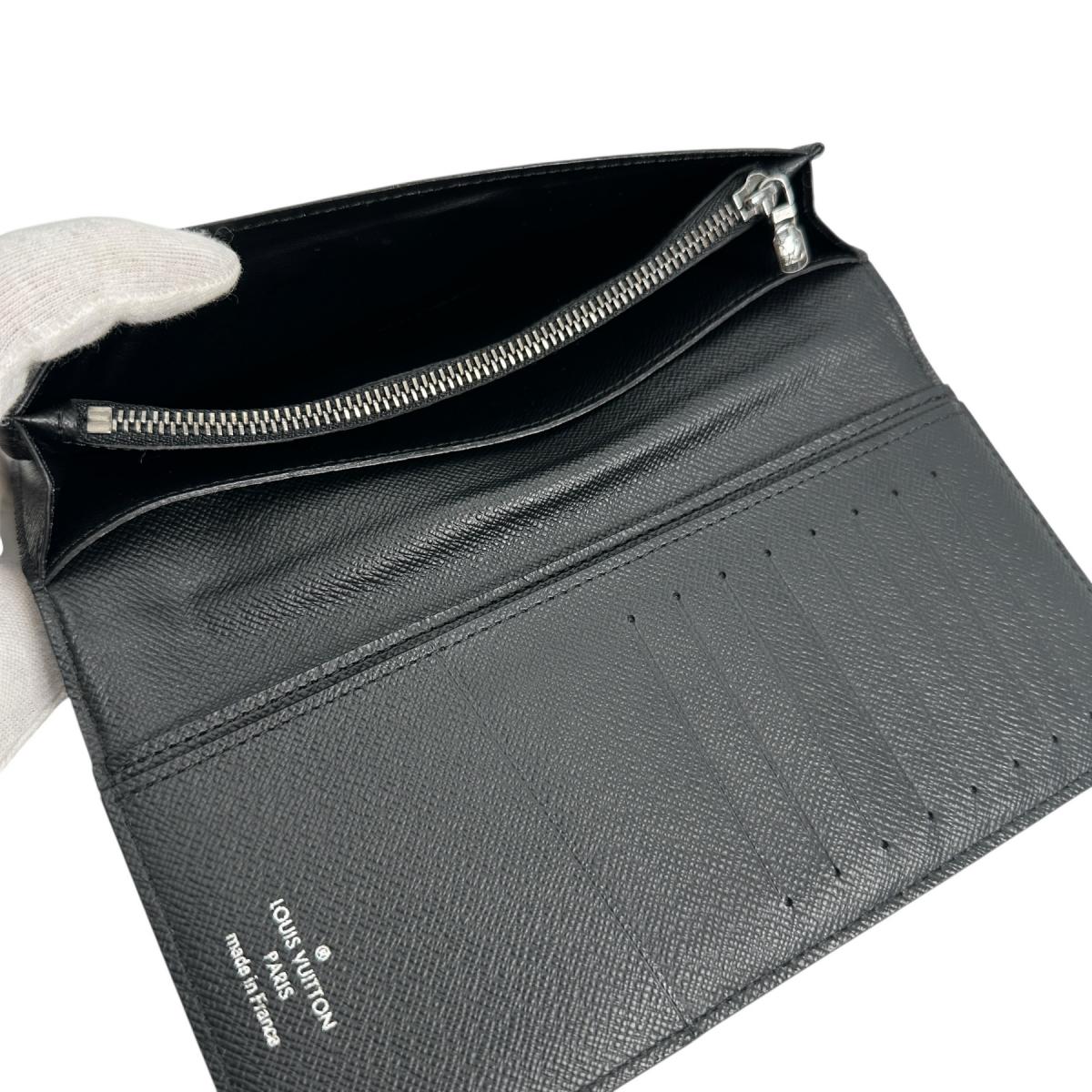 ルイヴィトン LOUIS VUITTON 長財布
二つ折り長財布 エクリプス ポルトフォイユ・ブラザ モノグラムキャンバス M61697 グレー×ブラック LV
【SS】
【中古】