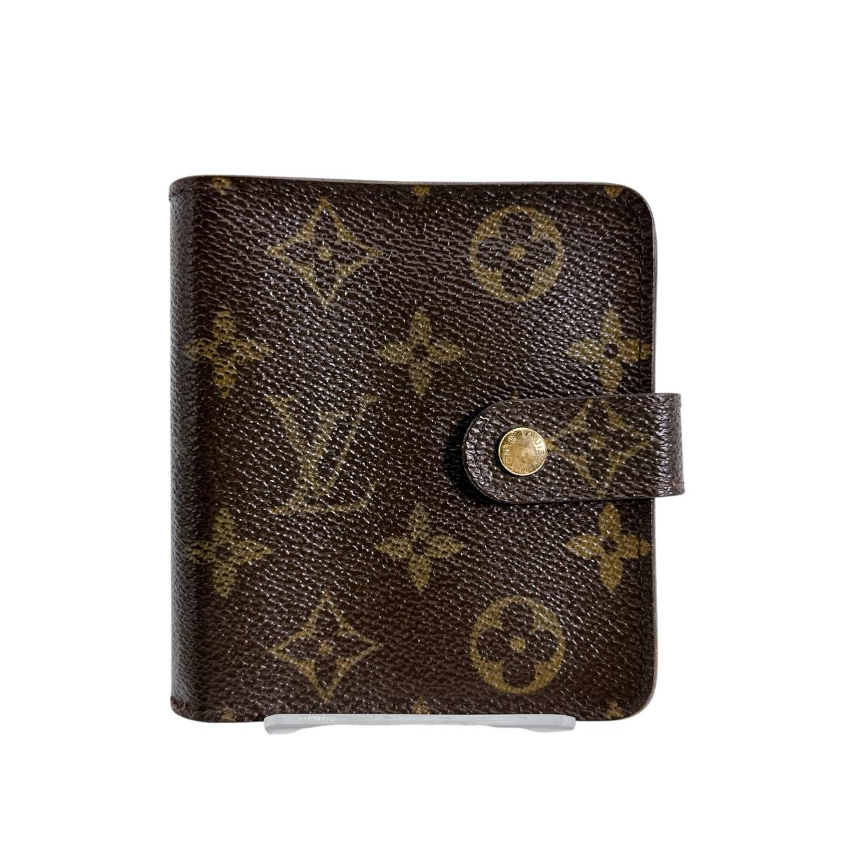 ルイヴィトン LOUIS VUITTON 二つ折り財布
カード用ポケットファスナー付 モノグラム コンパクトジップ モノグラムキャンバス M61667 ブラウン LV
【SS】
【中古】