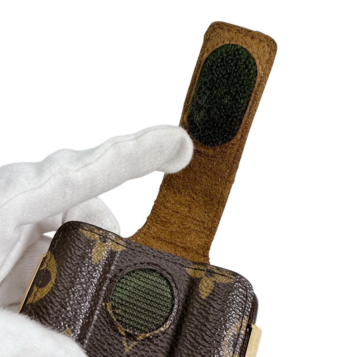 ルイヴィトン LOUIS VUITTON その他ファッション雑貨
携帯電話ケース モノグラム エテュイ・テレフォン インターナショナル モノグラムキャンバス M63064 ブラウン LV
【SS】
【中古】