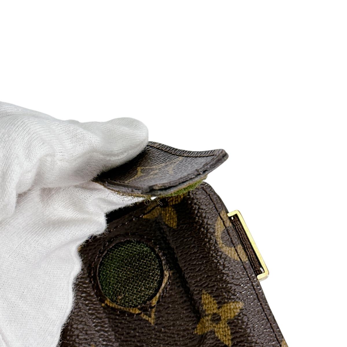 ルイヴィトン LOUIS VUITTON その他ファッション雑貨
携帯電話ケース モノグラム エテュイ・テレフォン インターナショナル モノグラムキャンバス M63064 ブラウン LV
【SS】
【中古】