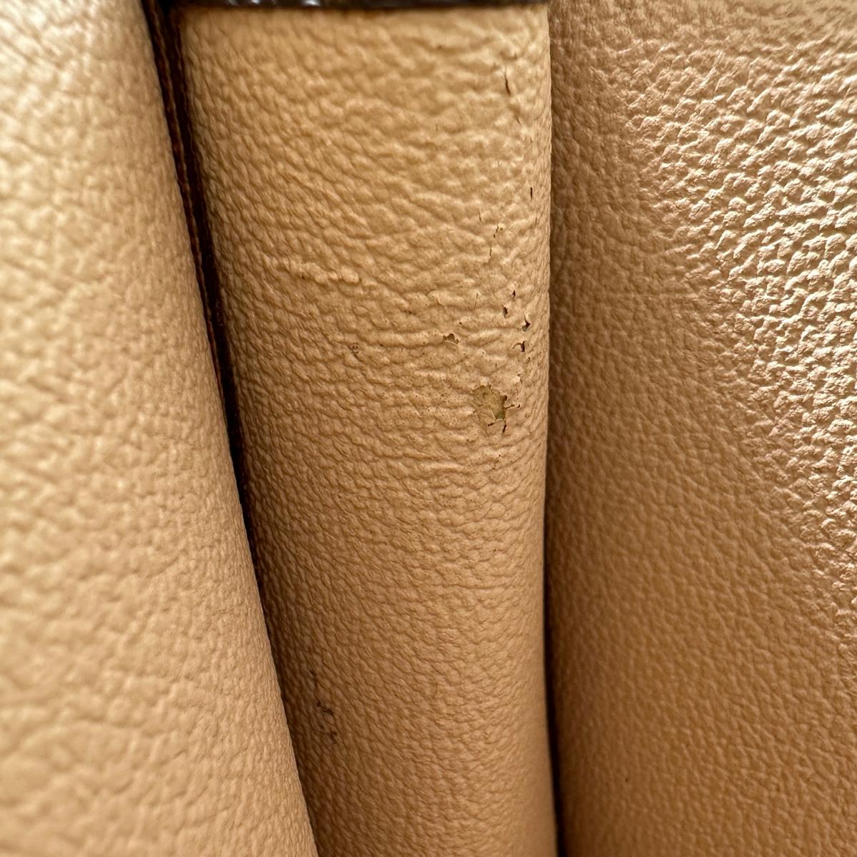 ルイヴィトン LOUIS VUITTON ポーチ
ポシェット モノグラム トワレット19 モノグラムキャンバス M47544 ブラウン LV
【SS】
【中古】