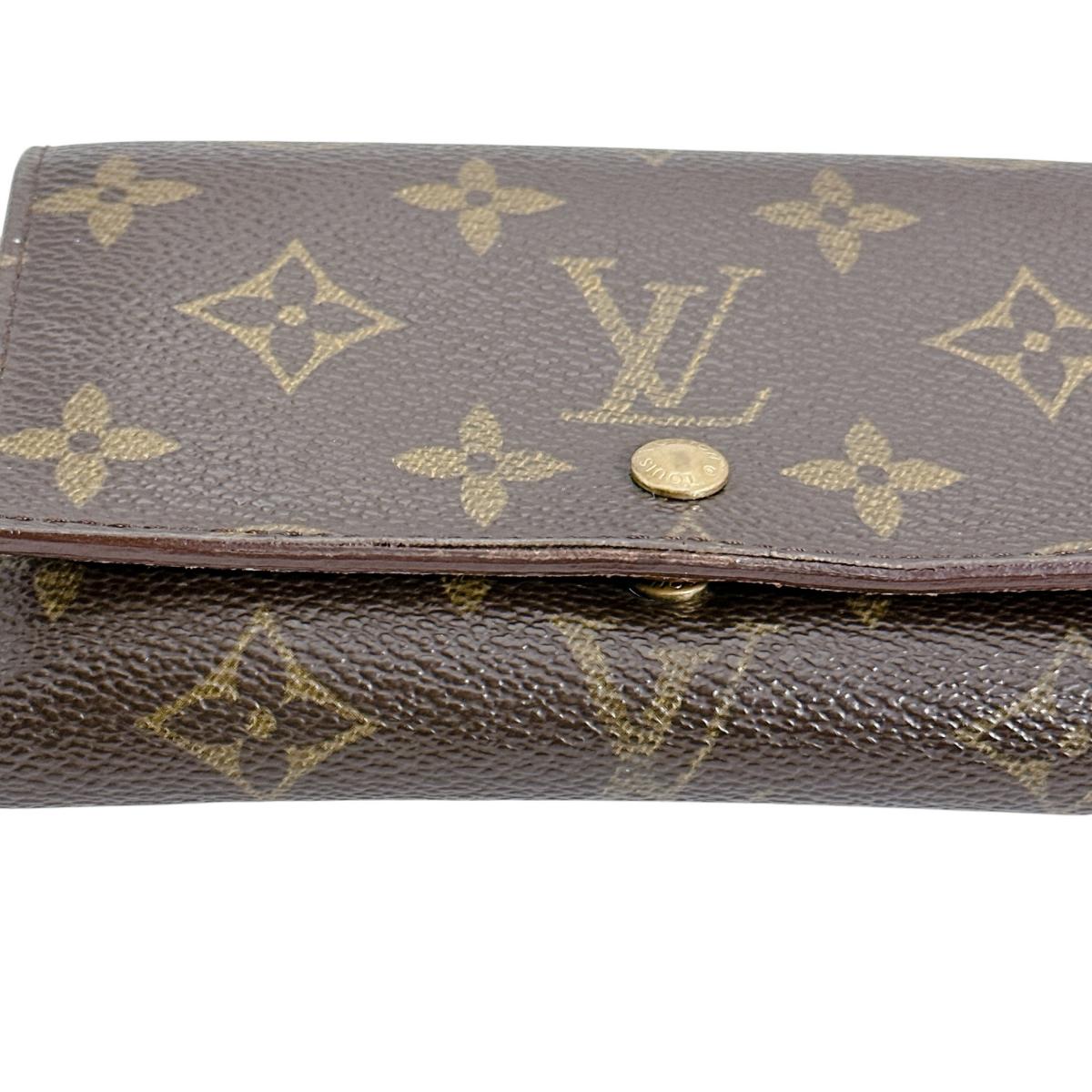 ルイヴィトン LOUIS VUITTON 二つ折り財布
L字ファスナー モノグラム ポルトモネビエ・トレゾール モノグラムキャンバス M61736 ブラウン LV
【SS】
【中古】