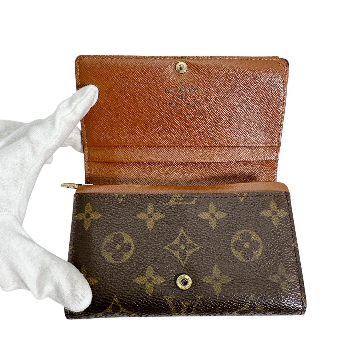 ルイヴィトン LOUIS VUITTON 二つ折り財布
L字ファスナー モノグラム ポルトモネビエ・トレゾール モノグラムキャンバス M61736 ブラウン LV
【SS】
【中古】
