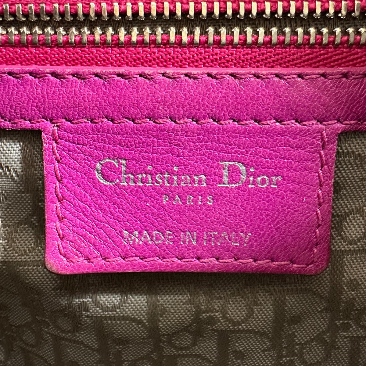 ディオール Dior ハンドバッグ
ショルダーバッグ 2WAYハンドバッグ カナージュ ラムスキン ラムスキンピンク 【SS】
【中古】