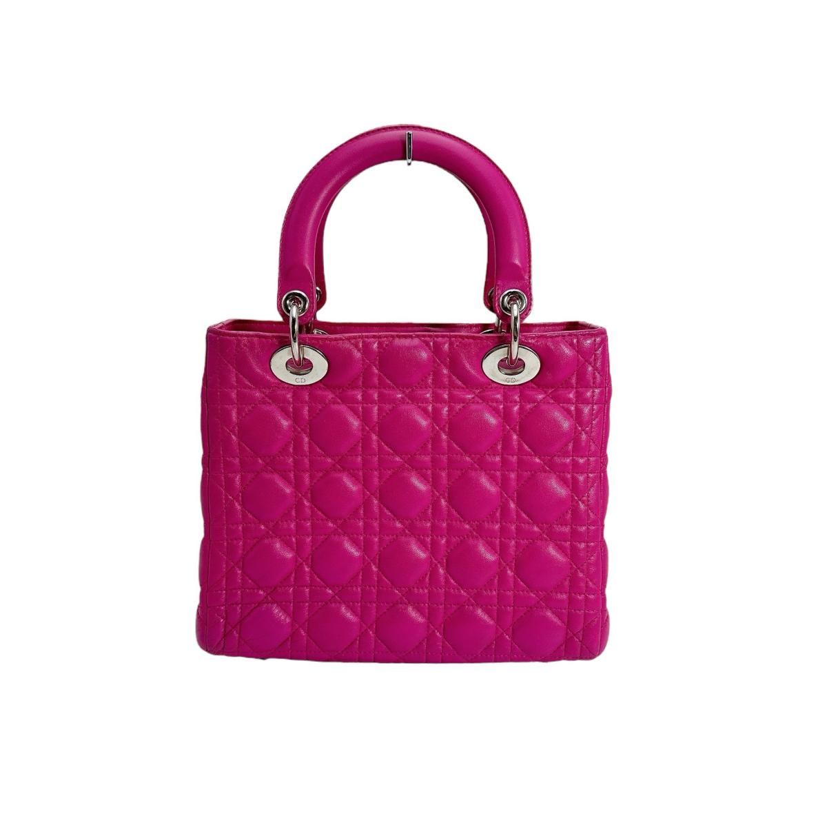 ディオール Dior ハンドバッグ
ショルダーバッグ 2WAYハンドバッグ カナージュ ラムスキン ラムスキンピンク 【SS】
【中古】