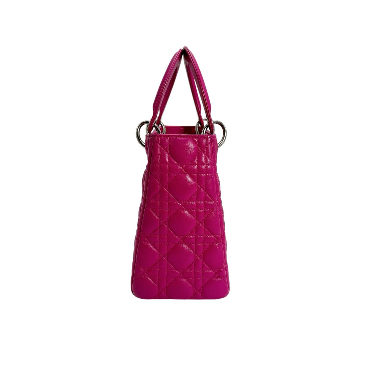 ディオール Dior ハンドバッグ
ショルダーバッグ 2WAYハンドバッグ カナージュ ラムスキン ラムスキンピンク 【SS】
【中古】