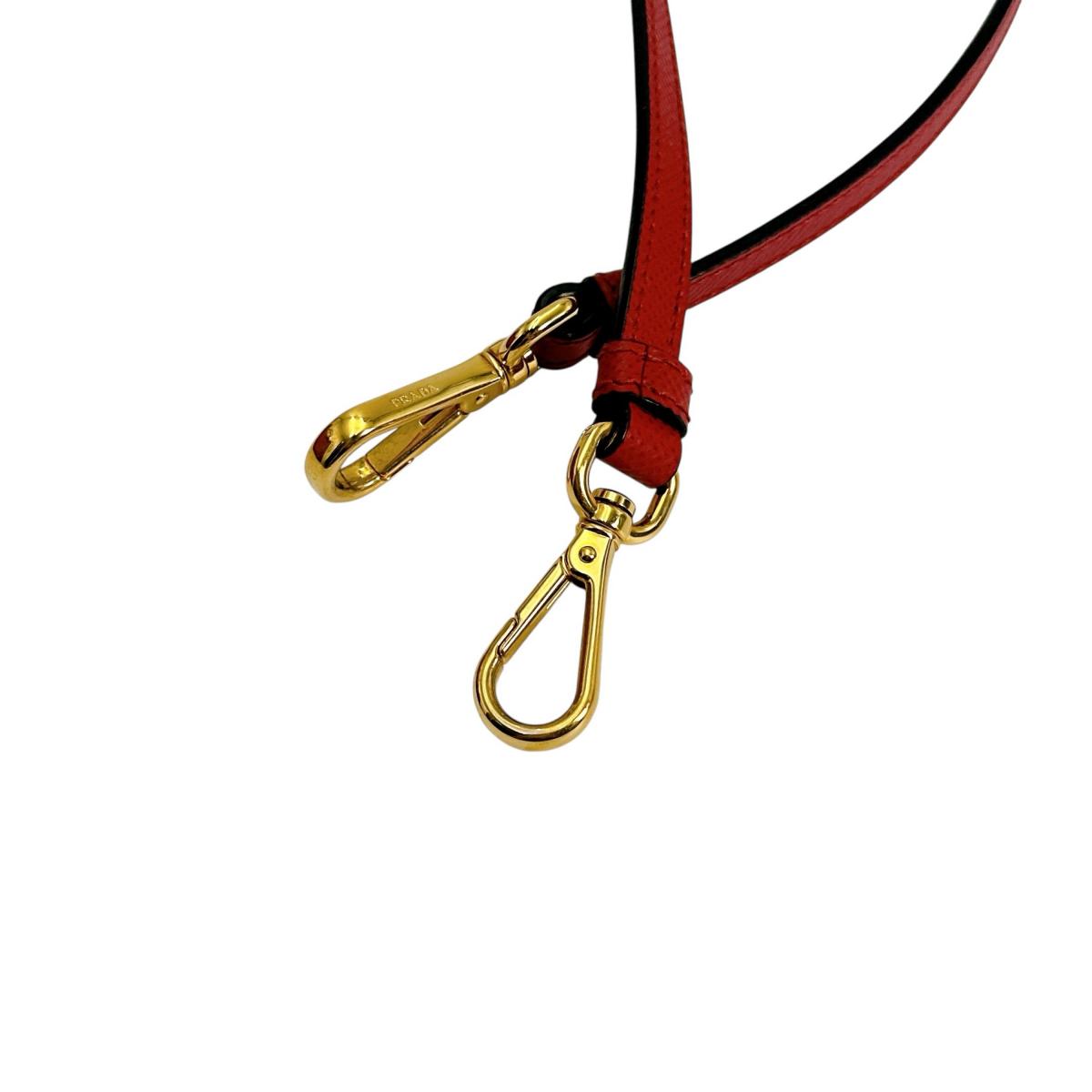 プラダ PRADA ハンドバッグ
ショルダーバッグ サフィアーノ 2wayバッグ 牛革 BN2775 レッド 【SS】
【中古】
