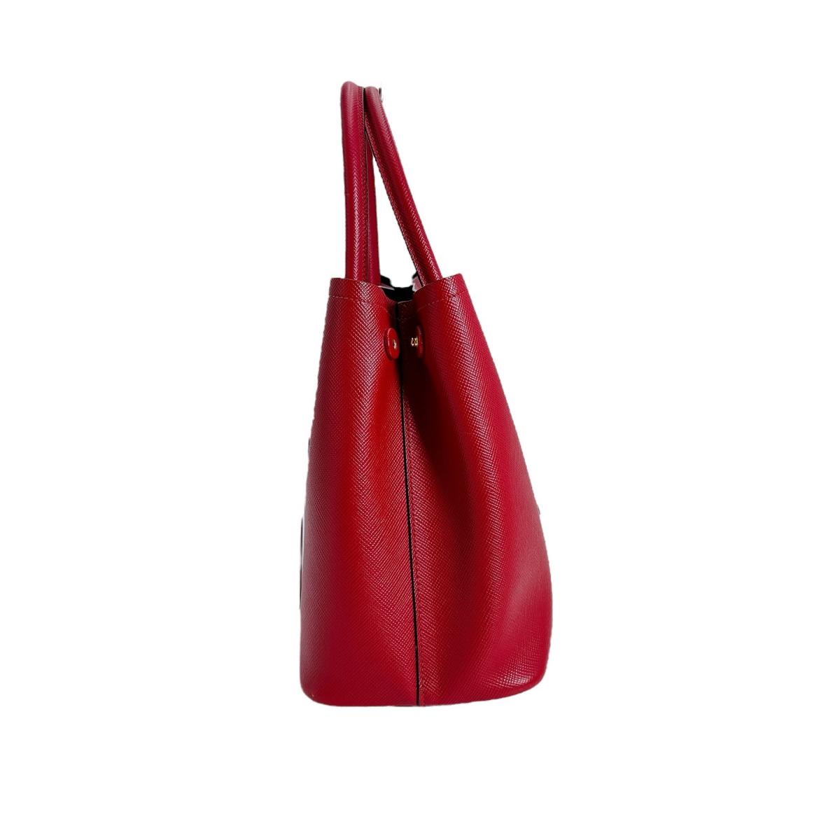 プラダ PRADA ハンドバッグ
ショルダーバッグ サフィアーノ 2wayバッグ 牛革 BN2775 レッド 【SS】
【中古】