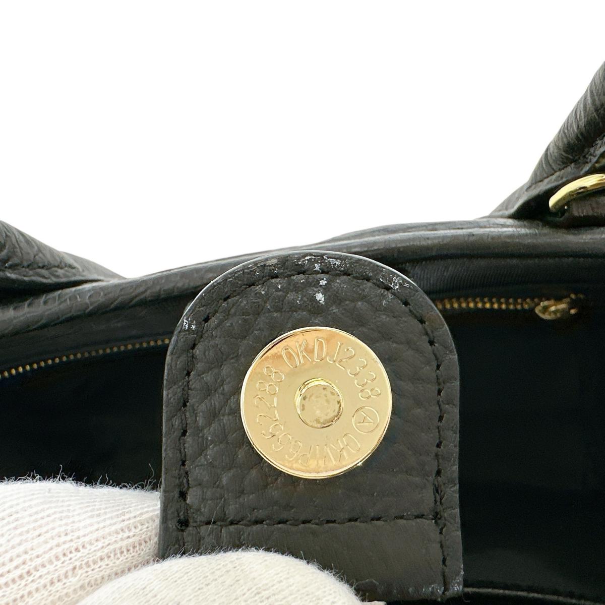 オーストリッチ ostrich ハンドバッグ
ショルダーバッグ クイルマーク 2WAYバッグ オーストリッチ ブラック 【SS】
【中古】