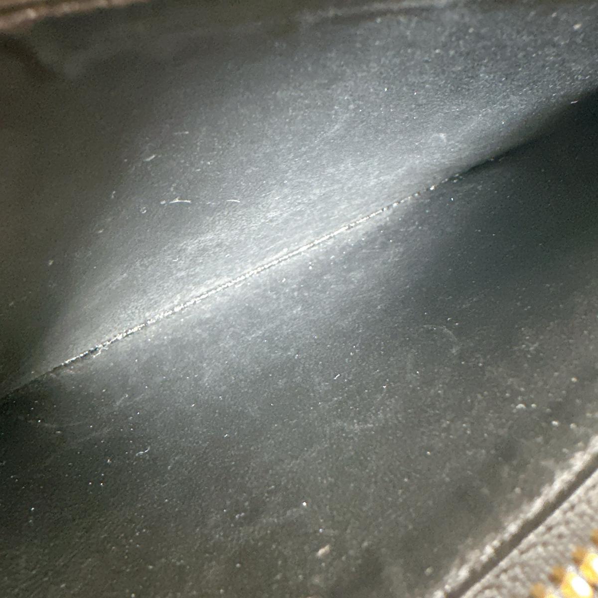 ルイヴィトン LOUIS VUITTON 長財布
長財布 モノグラムジャイアント ジッピー・ウォレット モノグラムキャンバス M69353 ブラウン LV
【SS】
【中古】
