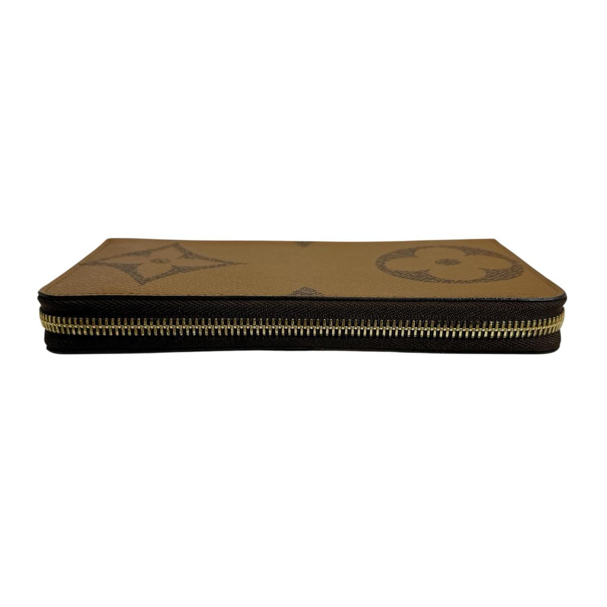 ルイヴィトン LOUIS VUITTON 長財布
長財布 モノグラムジャイアント ジッピー・ウォレット モノグラムキャンバス M69353 ブラウン LV
【SS】
【中古】