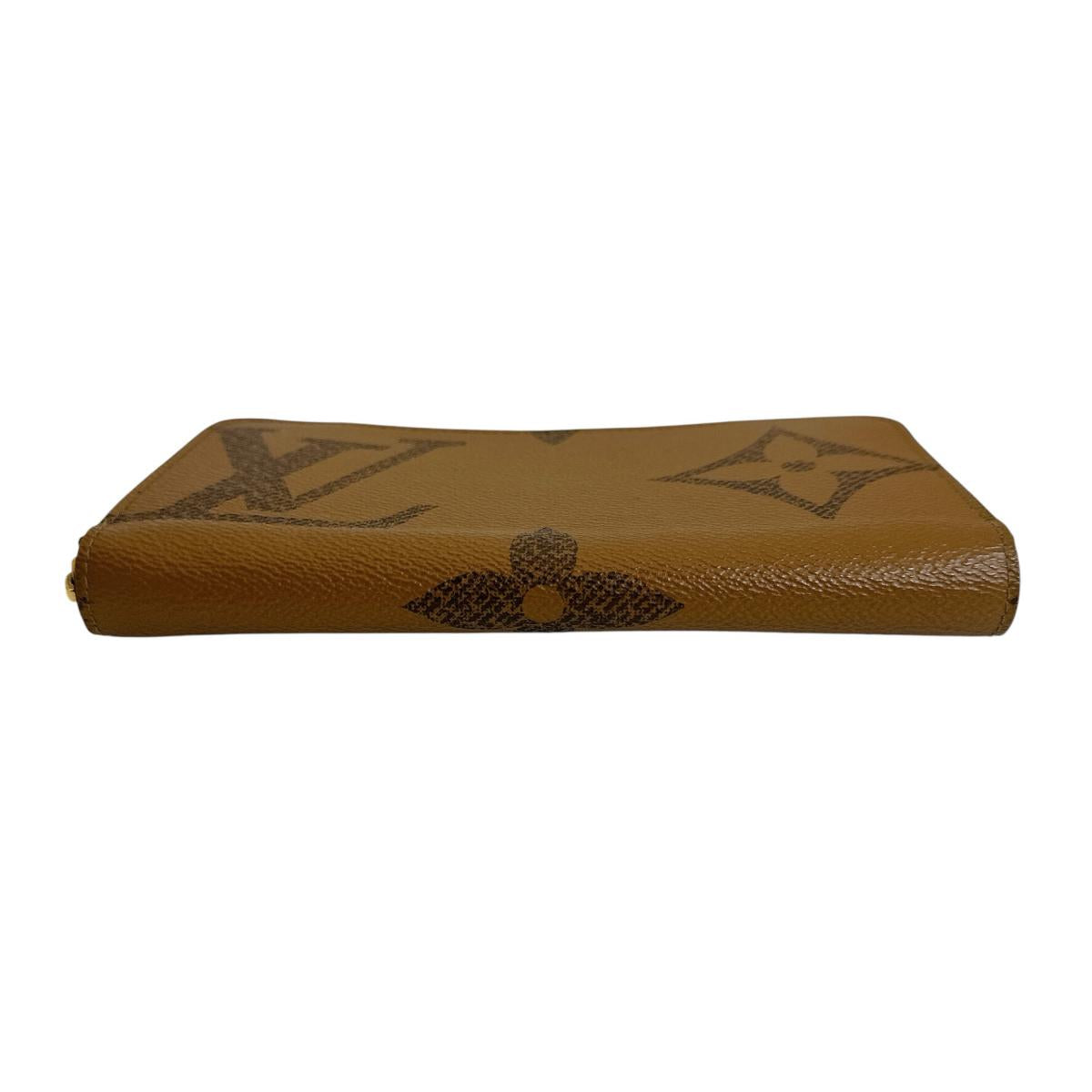 ルイヴィトン LOUIS VUITTON 長財布
長財布 モノグラムジャイアント ジッピー・ウォレット モノグラムキャンバス M69353 ブラウン LV
【SS】
【中古】