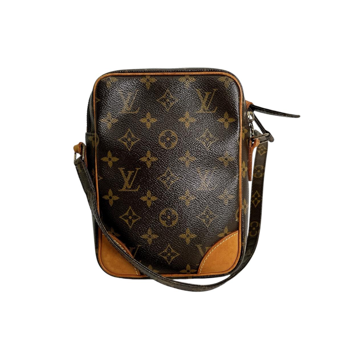 ルイヴィトン LOUIS VUITTON ショルダーバッグ
ショルダーバッグ モノグラム ダヌーブ モノグラムキャンバス M45266 ブラウン LV
【SS】
【中古】