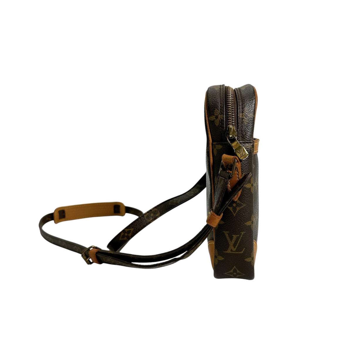 ルイヴィトン LOUIS VUITTON ショルダーバッグ
ショルダーバッグ モノグラム ダヌーブ モノグラムキャンバス M45266 ブラウン LV
【SS】
【中古】