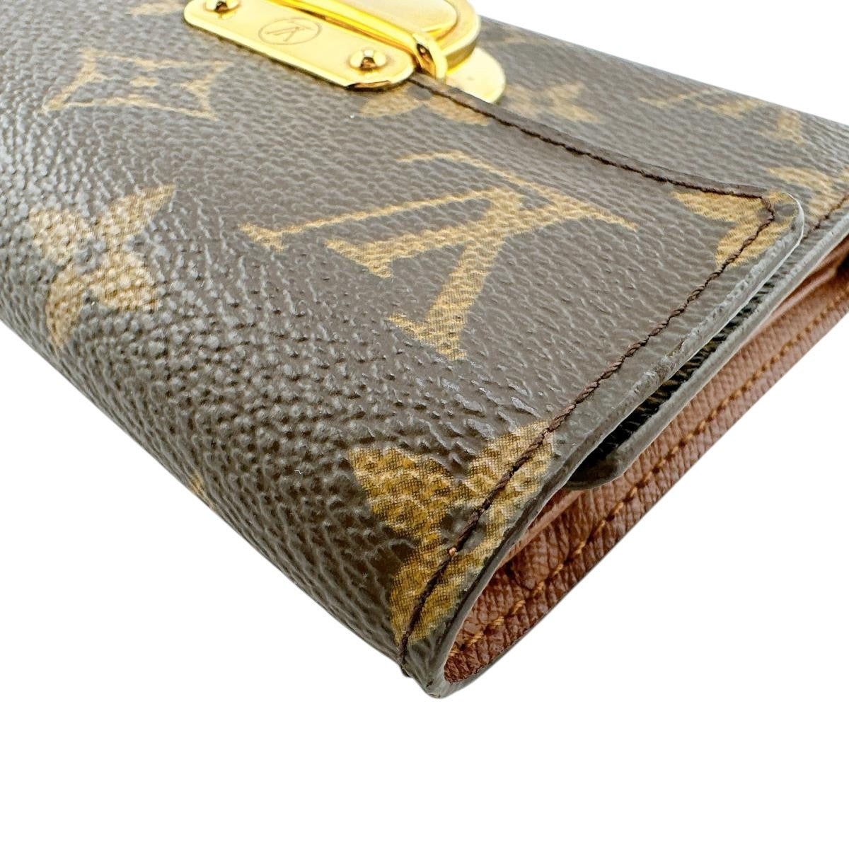 ルイヴィトン LOUIS VUITTON 三つ折り財布
カード用ポケット付財布 モノグラム ポルトフォイユ・コアラ モノグラムキャンバス M58013 ブラウン LV
【SS】
【中古】