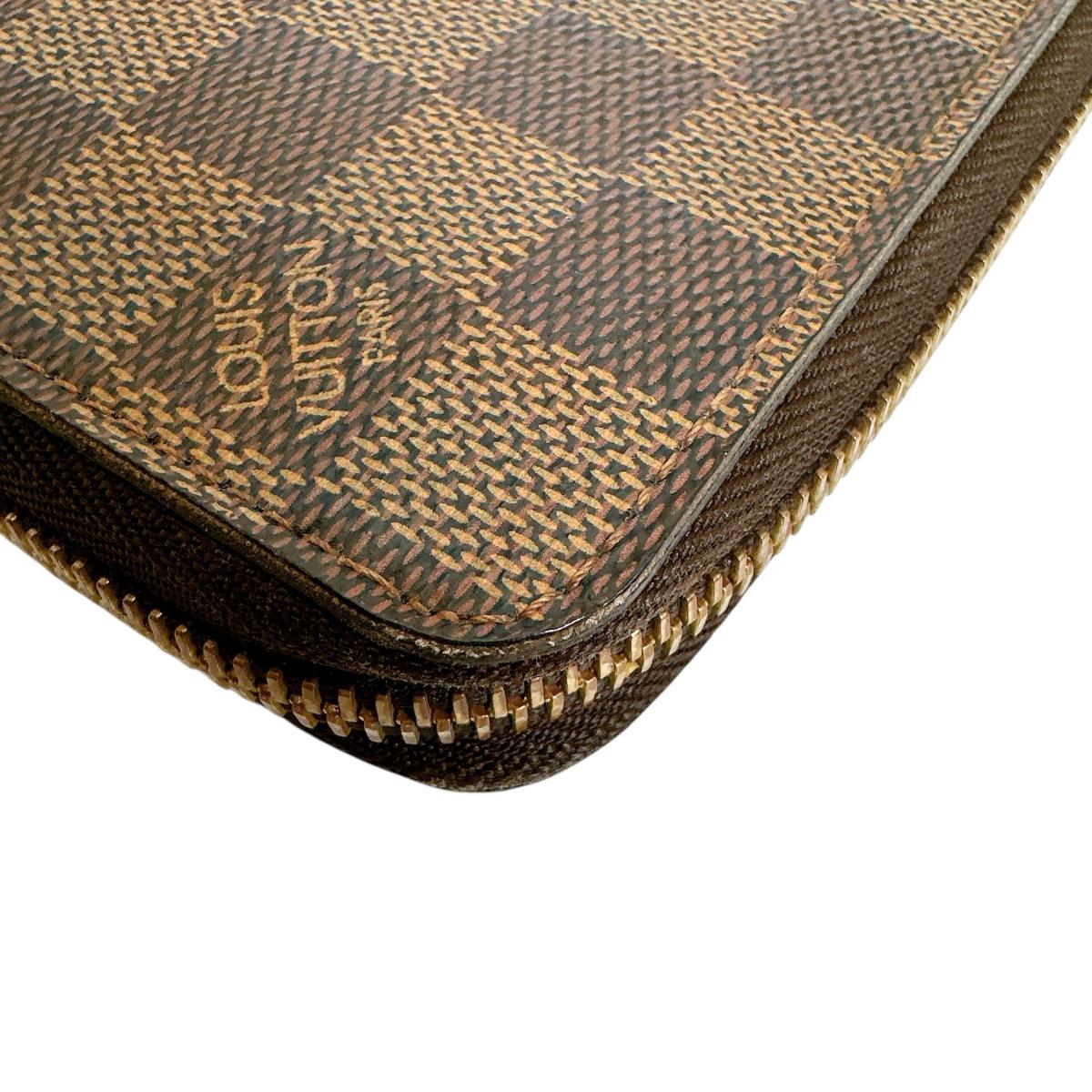ルイヴィトン LOUIS VUITTON 長財布
長財布 ダミエ ジッピーウォレット ダミエキャンバス N41661 ブラウン LV
【SS】
【中古】