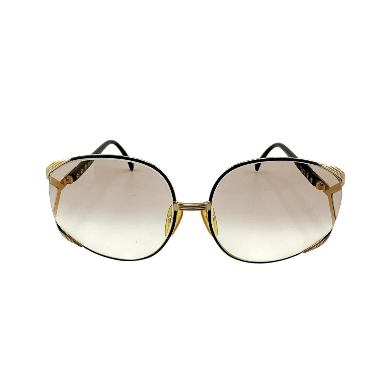 クリスチャンディオール Christian Dior サングラス
サングラス 2250 49 プラスチック ブラック×ゴールド 【SS】
【中古】