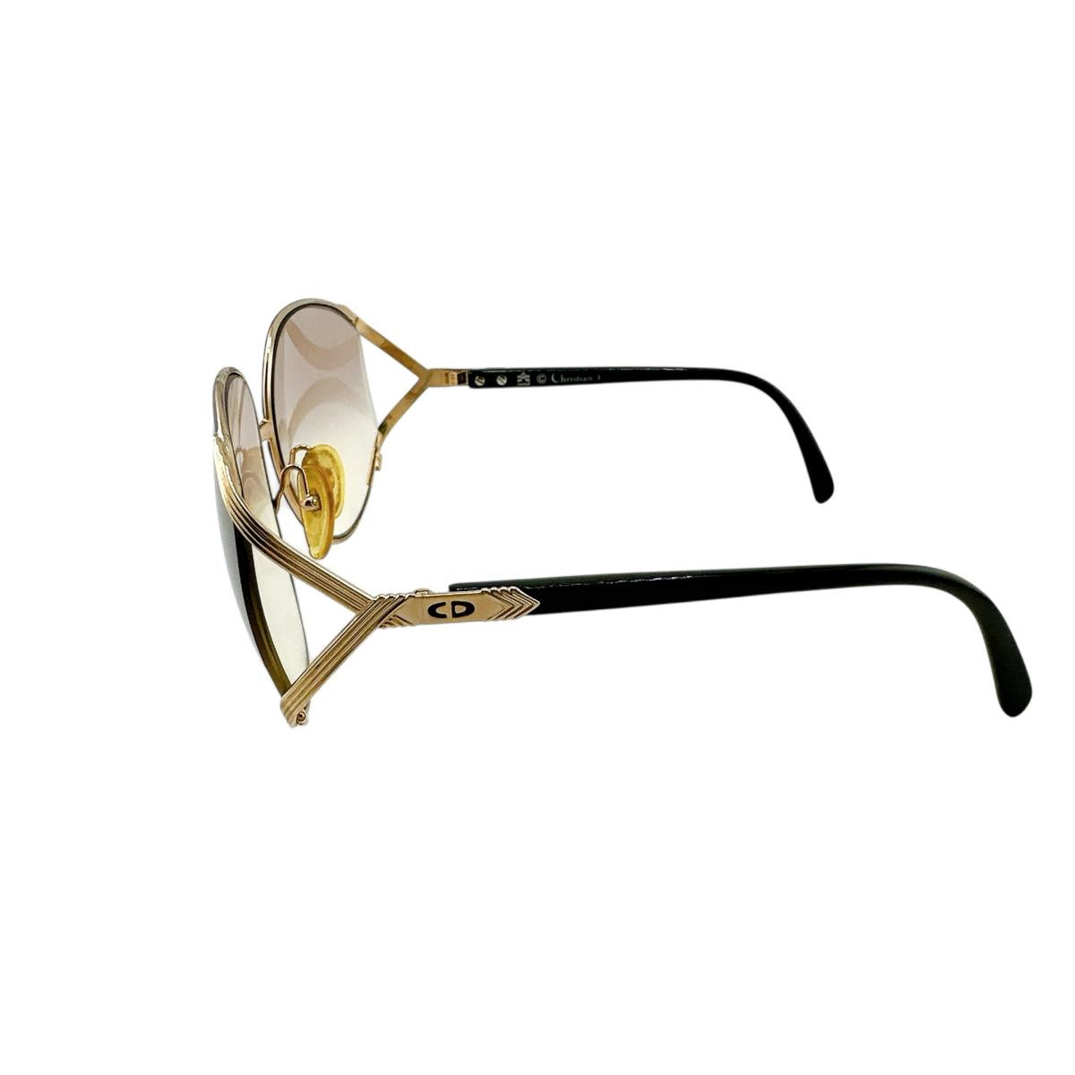 クリスチャンディオール Christian Dior サングラス
サングラス 2250 49 プラスチック ブラック×ゴールド 【SS】
【中古】