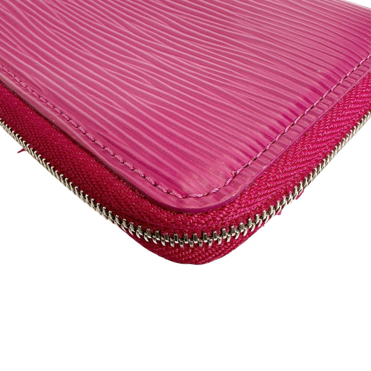 ルイヴィトン LOUIS VUITTON コインケース
コインケース エピ ジッピーコインパース エピレザー M6015K パープル LV
【SS】
【中古】