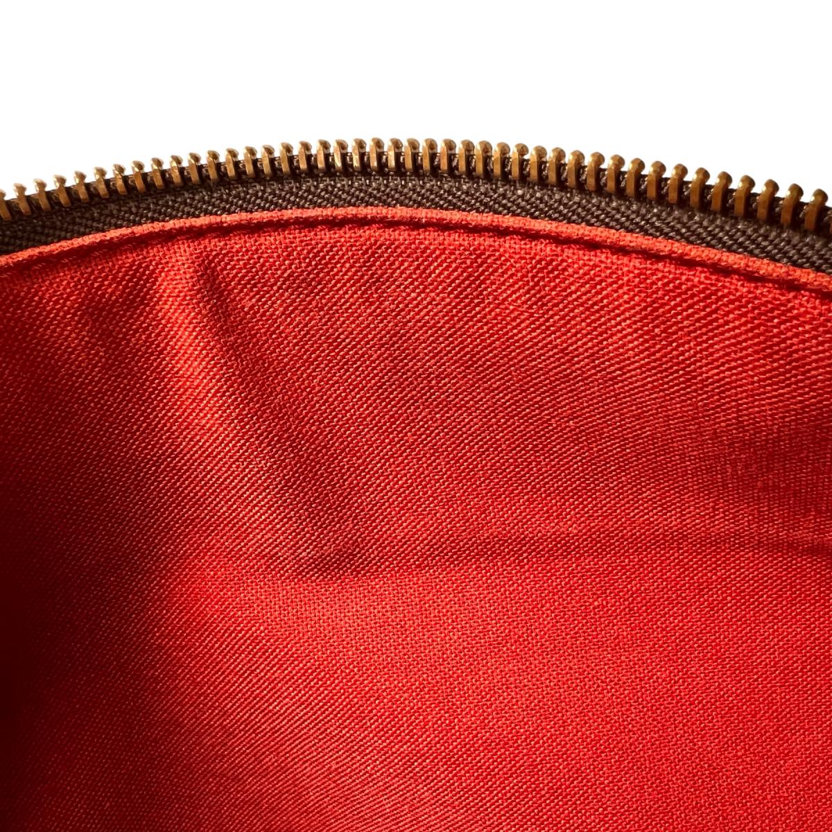 ルイヴィトン LOUIS VUITTON ハンドバッグ
2WAYバッグ ダミエ イロヴォMM ダミエキャンバス N51995 ブラウン LV
【SS】
【中古】