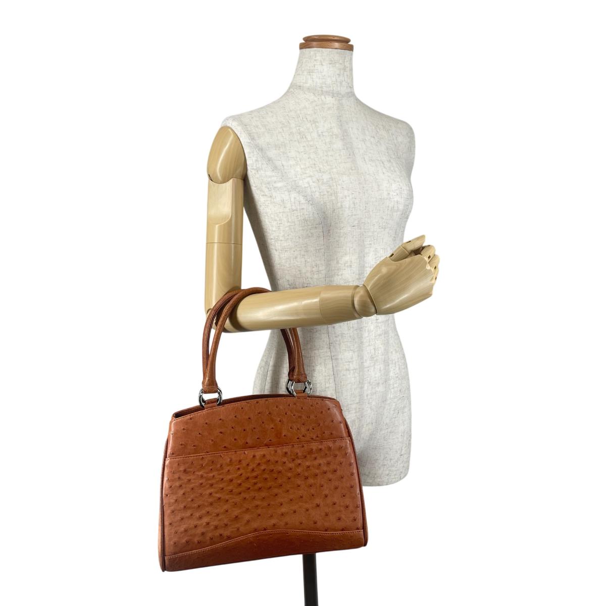 オーストリッチ ostrich ハンドバッグ
トートバッグ 天然素材 クイルマーク オーストリッチ ブラウン 【SS】
【中古】