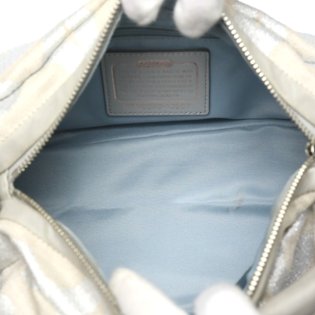 コーチ COACH ショルダーバッグ
ワンショルダー パーカー オプアート ラメ レザー 13507 シルバー×グレー 【SS】
【中古】