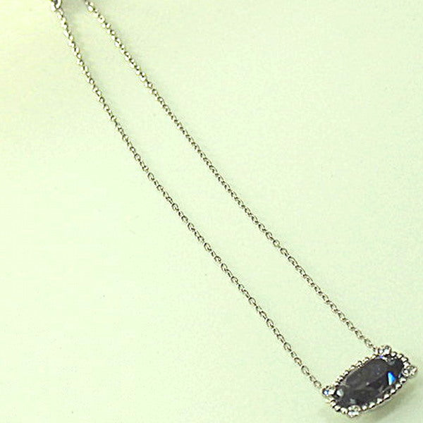 スワロフスキー SWAROVSKI ネックレス
黒 ラインストーン シルバー 箱付 スチール 【SS】
【中古】