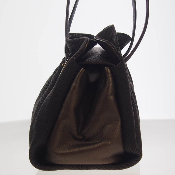 ブルガリ BVLGARI ショルダーバッグ
キャンバス トートバッグ キャンバス 茶 【SS】
【中古】