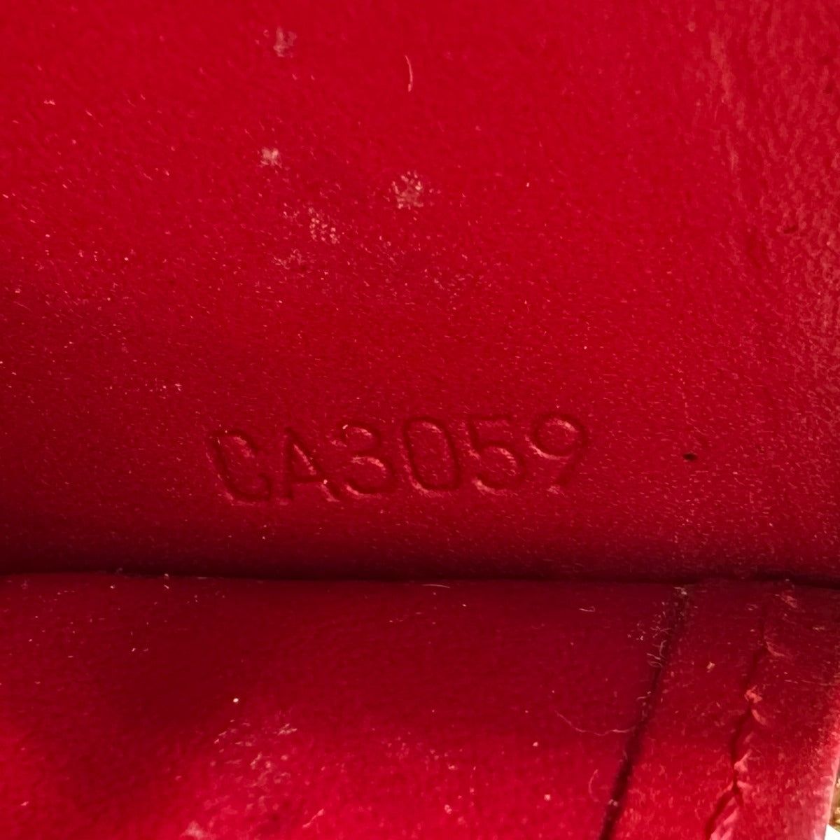 ルイヴィトン LOUIS VUITTON 長財布
ラウンドファスナー ヴェルニ ジッピーウォレット モノグラムヴェルニ M91981 ポムダムール LV
【SS】
【中古】