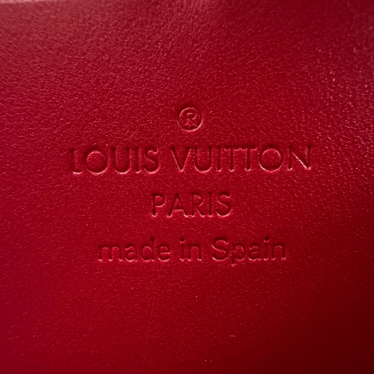 ルイヴィトン LOUIS VUITTON 長財布
ラウンドファスナー ヴェルニ ジッピーウォレット モノグラムヴェルニ M91981 ポムダムール LV
【SS】
【中古】