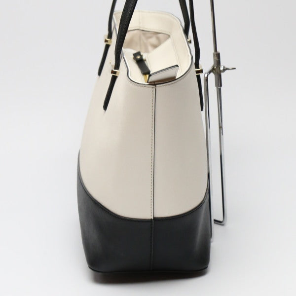 ケイトスペード Kate Spade トートバッグ
kate spade ブラック×クリーム 【SS】
【中古】