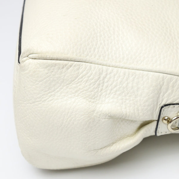 ケイトスペード Kate Spade ハンドバッグ
トートバッグ カーフ ボストンタイプ カーフ アイボリー 【SS】
【中古】