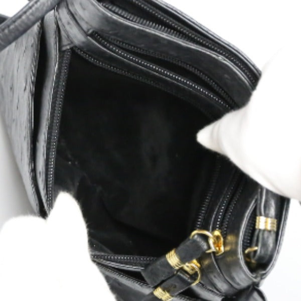 オーストリッチ ostrich ショルダーバッグ
斜め掛け ブラック 【SS】
【中古】
