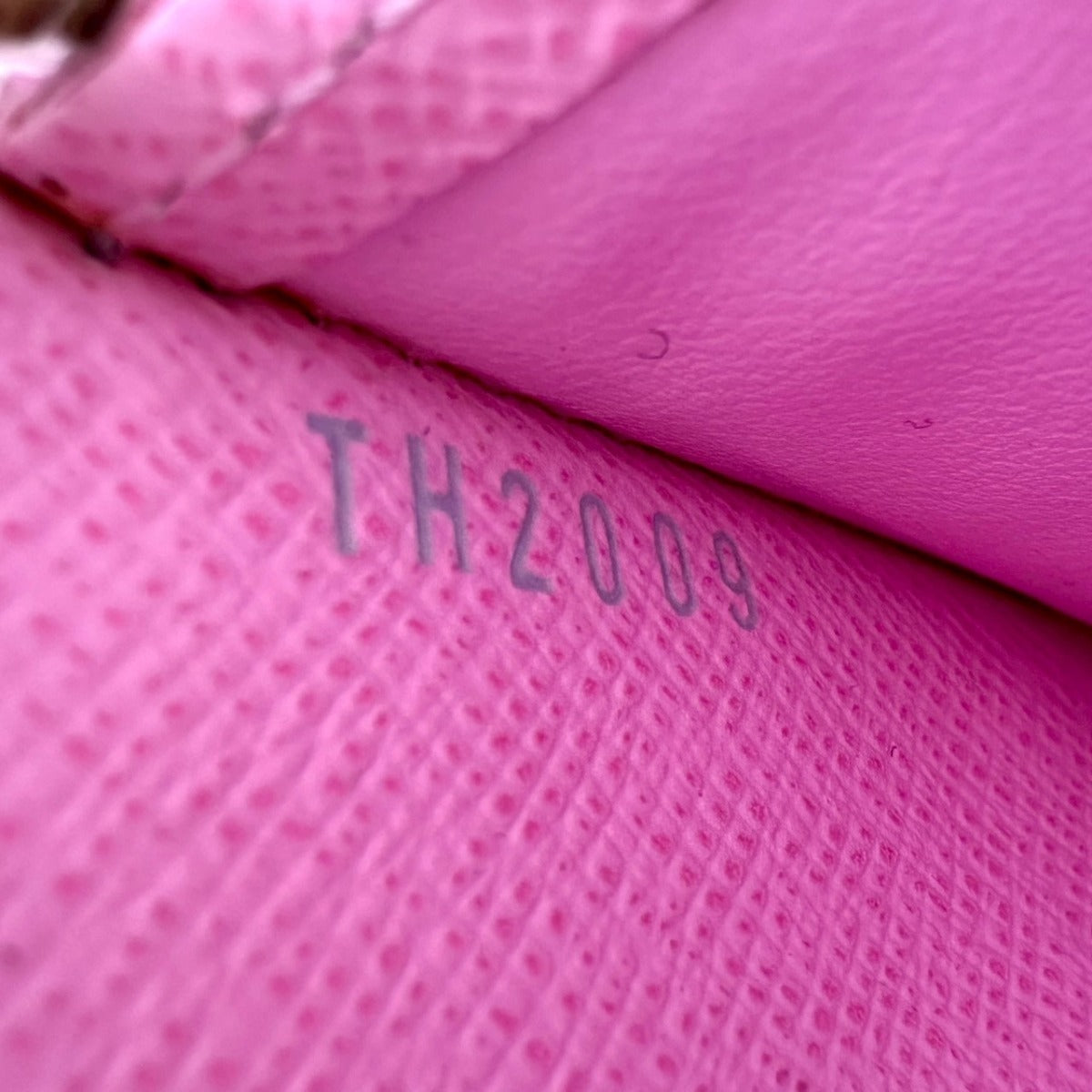 ルイヴィトン LOUIS VUITTON コインケース
ジッピーコインパース モノグラム マルチカラー 財布 モノグラムマルチカラー M93741 マルチカラー LV
【SS】
【中古】