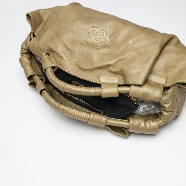 ロエベ LOEWE ハンドバッグ
ナッパアイレ レザー 軽量 レザー ゴールド 【SS】
【中古】
