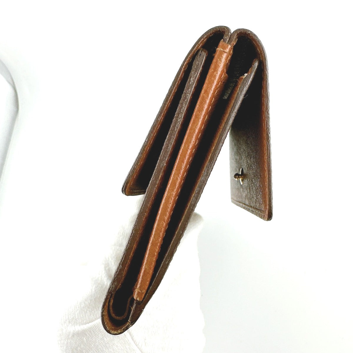 ルイヴィトン LOUIS VUITTON 二つ折り財布
Wホック財布 モノグラム ポルトフォイユ モノグラムキャンバス M61654 ブラウン LV
【SS】
【中古】