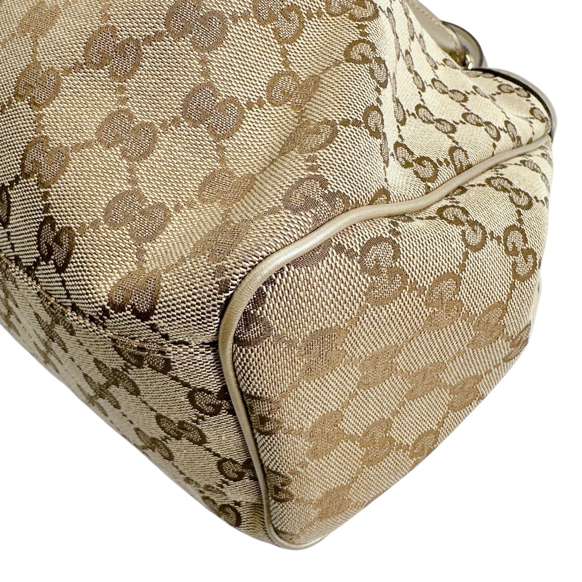 グッチ GUCCI トートバッグ
ハンドバッグ GGキャンバス スーキーバッグ GGキャンバス 211944 ベージュ 【SS】
【中古】