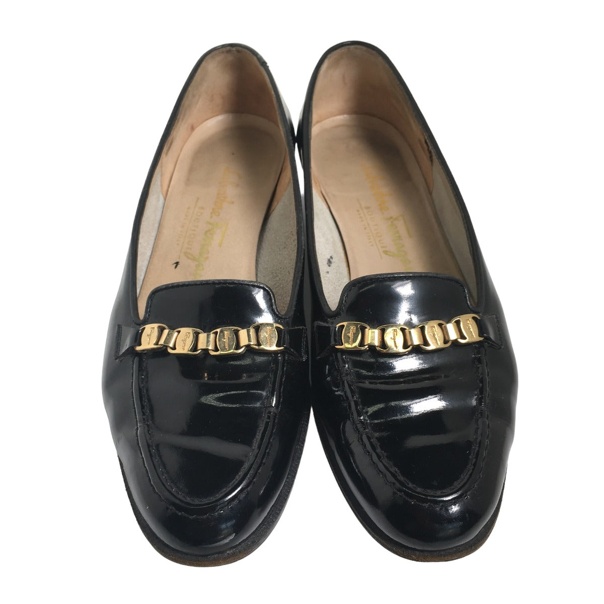 サルヴァトーレフェラガモ Salvatore Ferragamo パンプス
カーフ ブラック 【SS】
【中古】