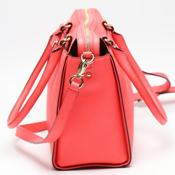 ケイトスペード Kate Spade ショルダーバッグ
斜めがけ 2WAY PVC ピンク 【SS】
【中古】